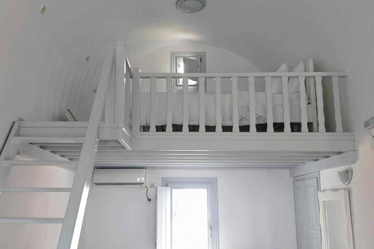 Phaos Santorini Suites إيميروفيغلي المظهر الخارجي الصورة